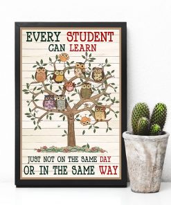 Amazon Teacher Every Student Can Learn Owls Poster